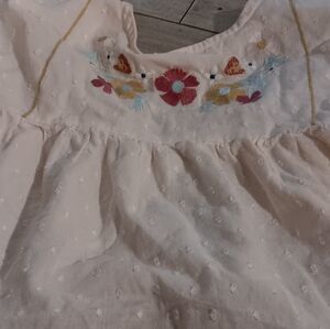 Embroidered Floral White Blouse For A Little Girl Size 5 Lali